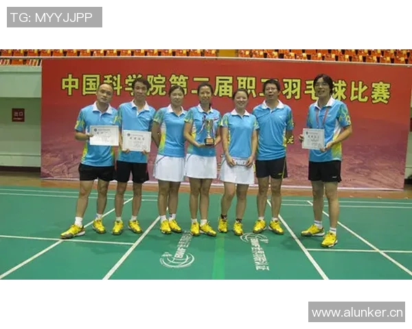 上海网球队的团队协作探秘:如何在赛场上实现默契与胜利 上海网球队的团队协作探秘:如何在赛场上实现默契与胜利