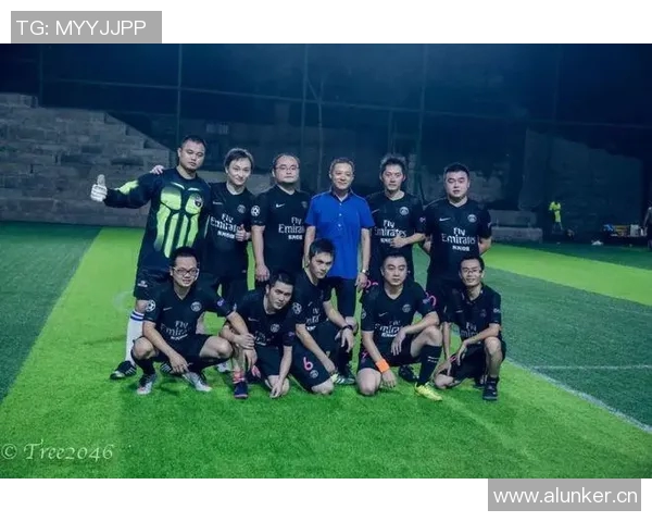 南京足球队团队协作深度分析与其他球队的对比研究