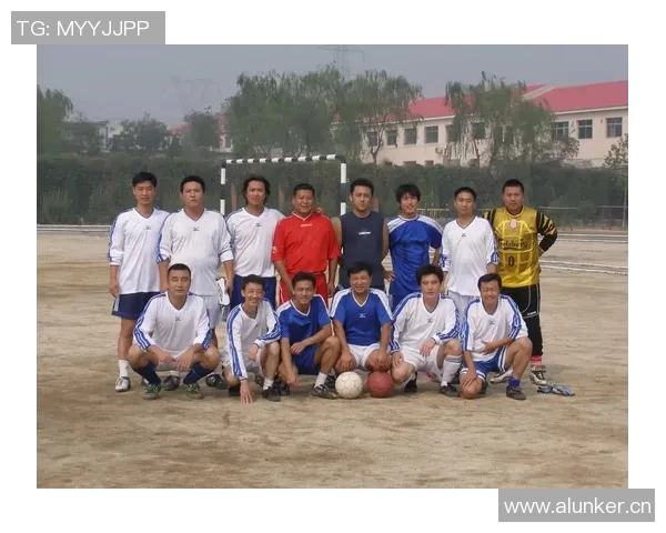 足球明星合照模板素材分享让你的足球回忆更加生动精彩 足球明星合照模板素材分享让你的足球回忆更加生动精彩