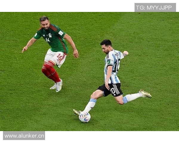 足球明星在赛场背后的搞笑瞬间拉屎视频合集让你捧腹大笑 足球明星在赛场背后的搞笑瞬间拉屎视频合集让你捧腹大笑